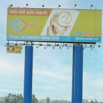 Pole Supported Large Size Three Faces Tri-vision Billboard Structure